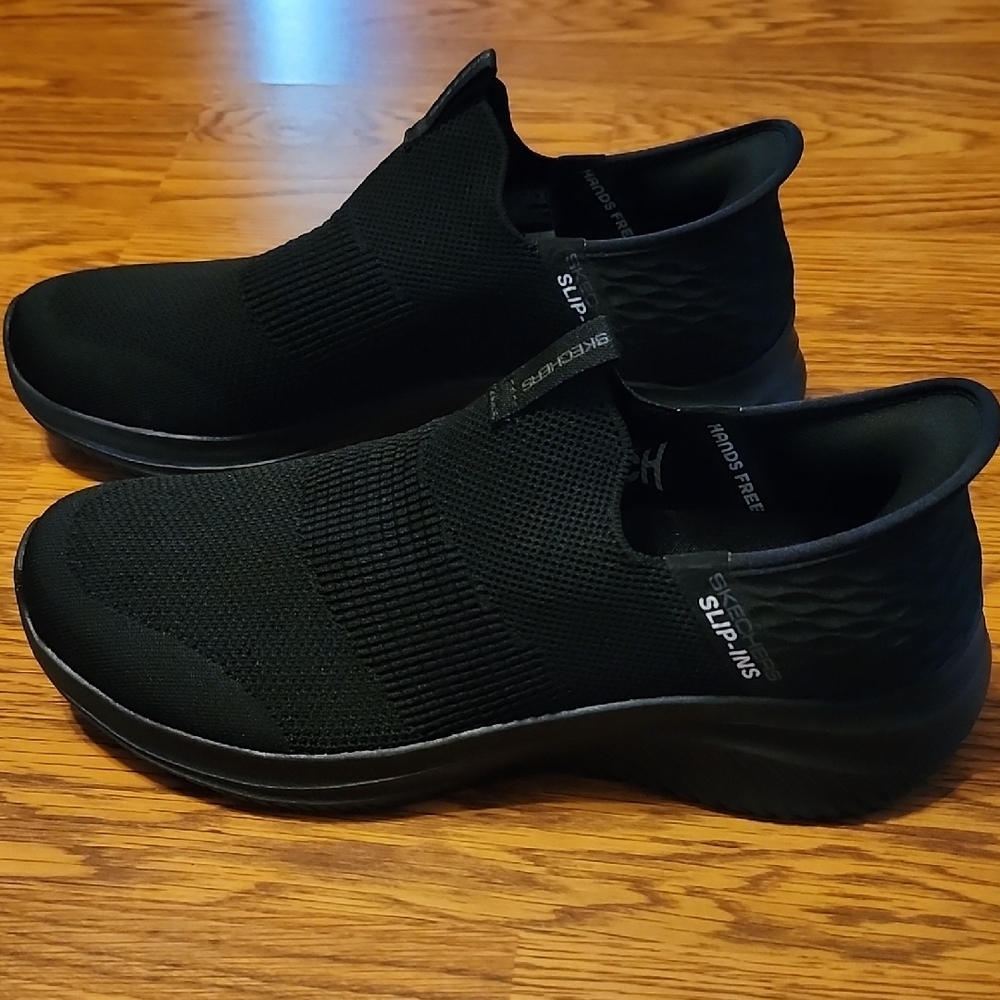 Skechers Men's Black Slip-In Shoes